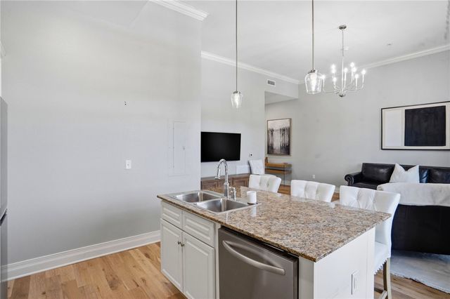 609 W Dickson Street 703, Fayetteville, AR 72701