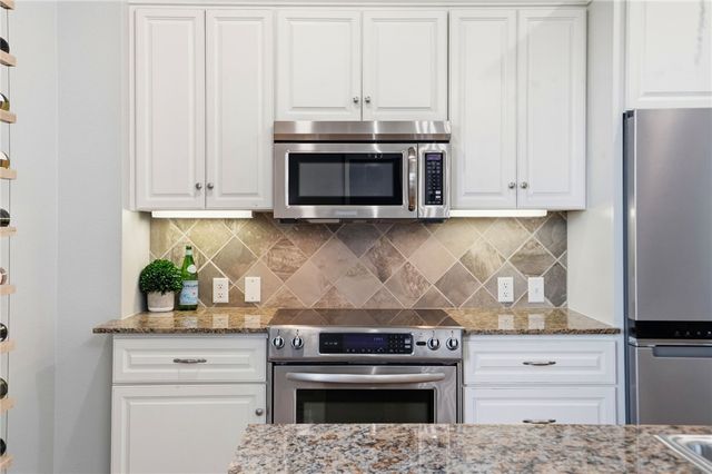 609 W Dickson Street 703, Fayetteville, AR 72701