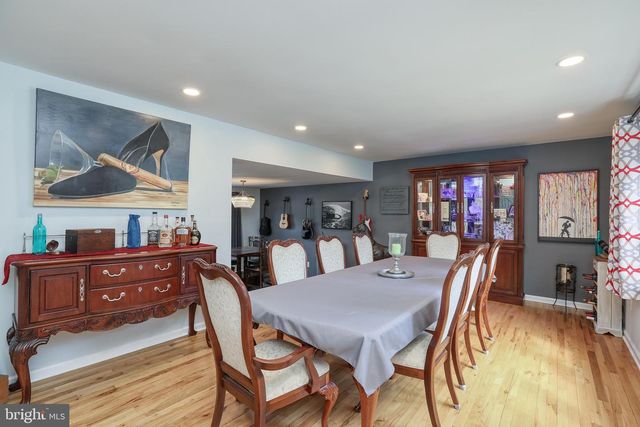 14 JESSE DR, Hamilton, NJ 08619