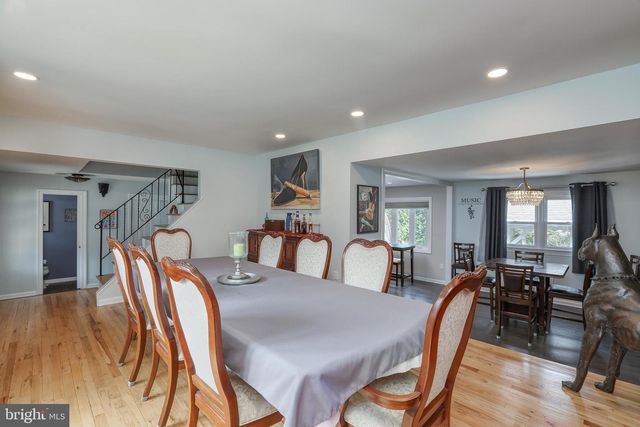 14 JESSE DR, Hamilton, NJ 08619