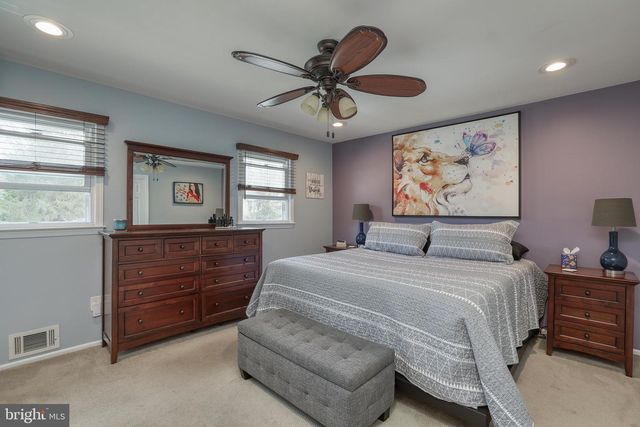 14 JESSE DR, Hamilton, NJ 08619