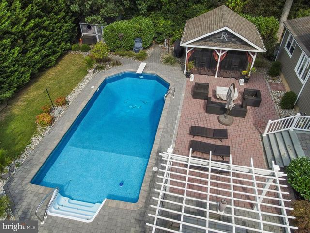 14 JESSE DR, Hamilton, NJ 08619