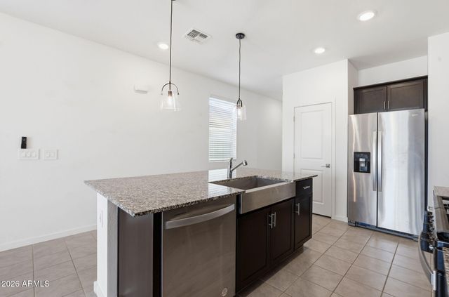 3136 E HAYDEN ROSE Avenue, San Tan Valley, AZ 85143