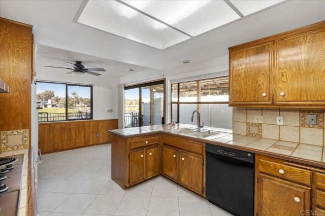 1610 Via La Plaza, San Marcos, CA 92078