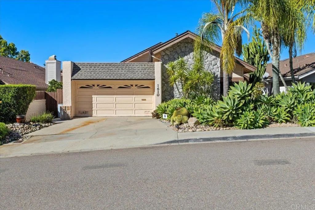 1610 Via La Plaza, San Marcos, CA 92078