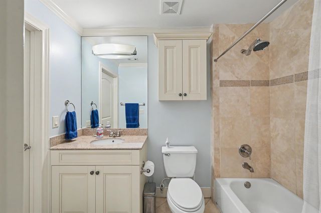 1419 Montrose Boulevard 604, Houston, TX 77019