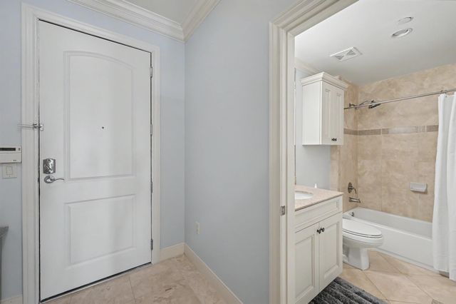 1419 Montrose Boulevard 604, Houston, TX 77019