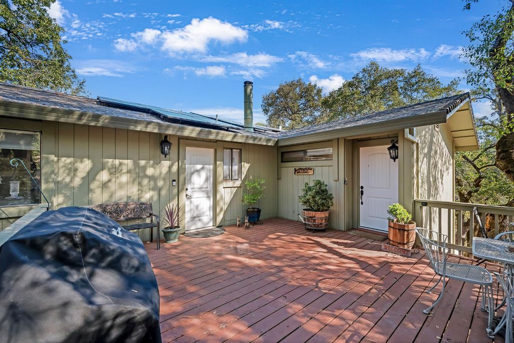 2505 Muir Ct, Cool, CA 95614