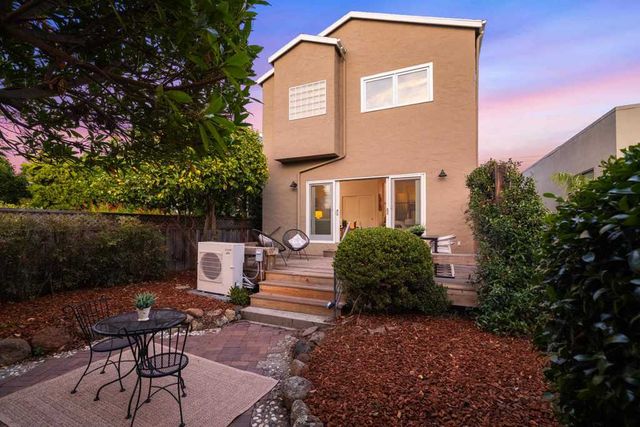 1038 1038 Pomona Ave, Albany, CA 94706