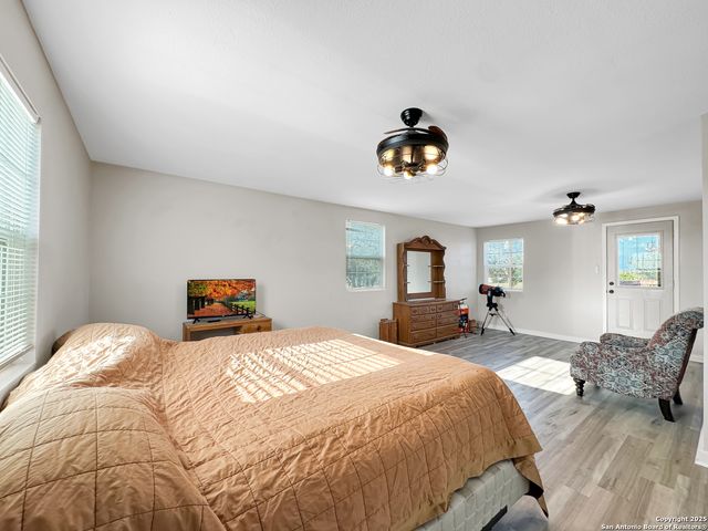 3233 County Road 426, Beeville, TX 78102