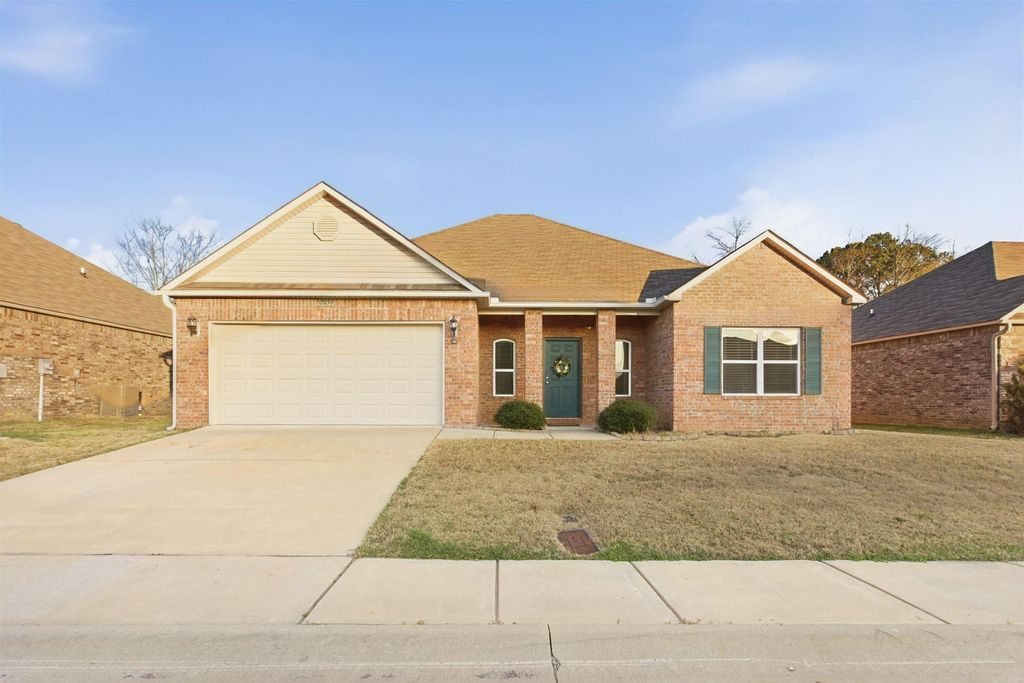 2050 Mary Alice Drive, Conway, AR 72032