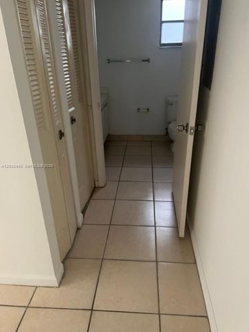 1880 N Congress Avenue 109, West Palm Beach, FL 33401