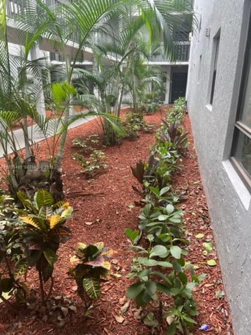 1880 N Congress Avenue 109, West Palm Beach, FL 33401