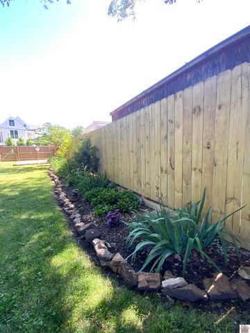 1620 Monroe St., Paducah, KY 42001