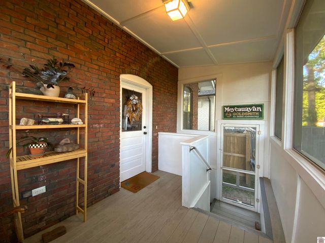 1620 Monroe St., Paducah, KY 42001