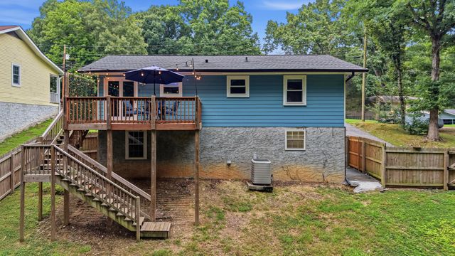 1420 N Winer Drive, Soddy Daisy, TN 37379