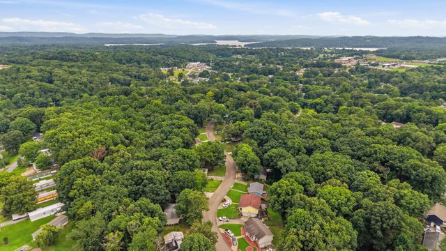1420 N Winer Drive, Soddy Daisy, TN 37379