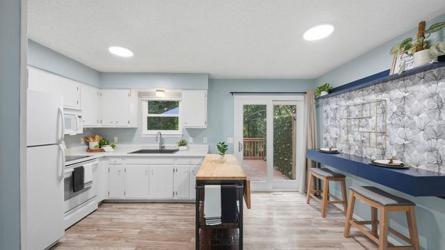1420 N Winer Drive, Soddy Daisy, TN 37379