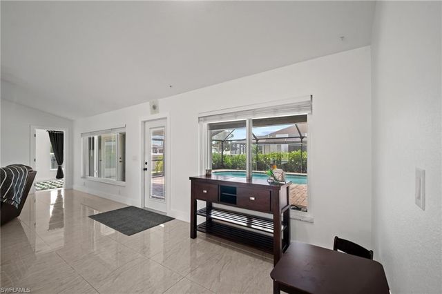 2702 NE 1st AVE, Cape Coral, FL 33909