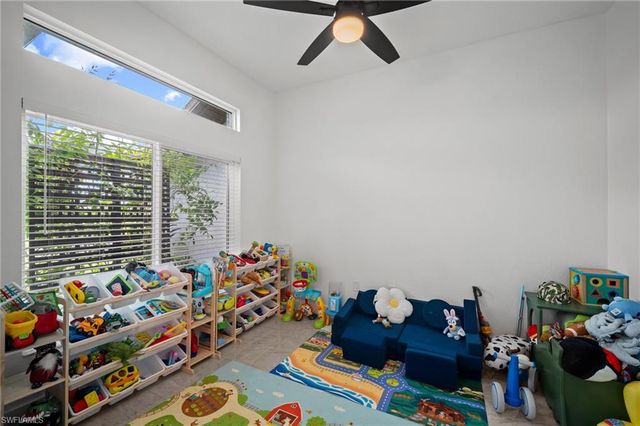 2702 NE 1st AVE, Cape Coral, FL 33909