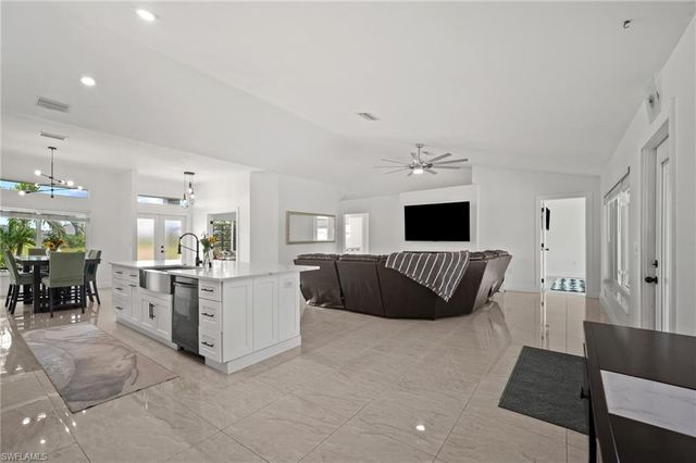 2702 NE 1st AVE, Cape Coral, FL 33909