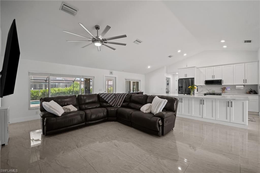 Image 11 of property listing at 2702 NE 1st AVE, Cape Coral, FL 33909