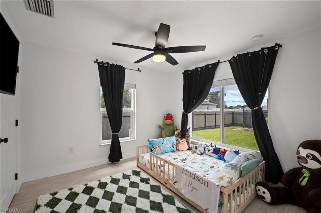Image 23 of property listing at 2702 NE 1st AVE, Cape Coral, FL 33909