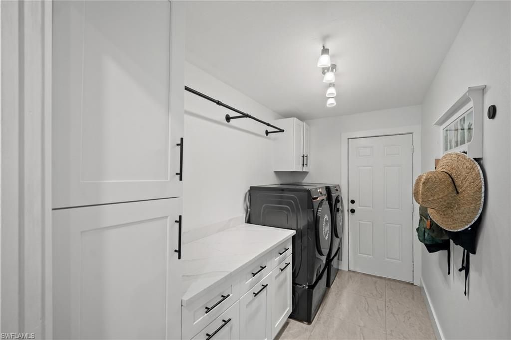 Image 29 of property listing at 2702 NE 1st AVE, Cape Coral, FL 33909
