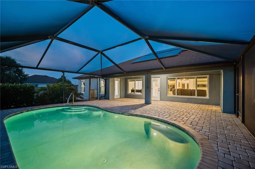 Image 32 of property listing at 2702 NE 1st AVE, Cape Coral, FL 33909