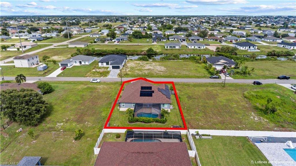 Image 37 of property listing at 2702 NE 1st AVE, Cape Coral, FL 33909