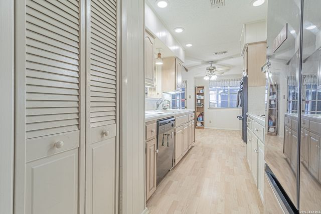 6706 Madeleine, San Antonio, TX 78229