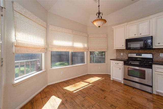 93 Wick Willow Drive, Montgomery, TX 77356