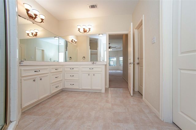 93 Wick Willow Drive, Montgomery, TX 77356