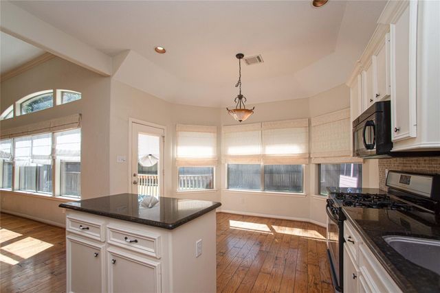 93 Wick Willow Drive, Montgomery, TX 77356