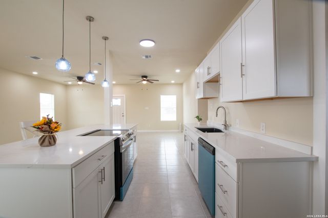 2621 pahmeyer, New Braunfels, TX 78130