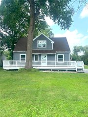568 Riverview Drive, South Holland, IL 60473