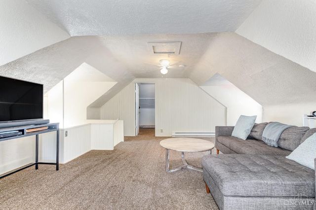 963 Oakland Avenue, Cincinnati, OH 45205