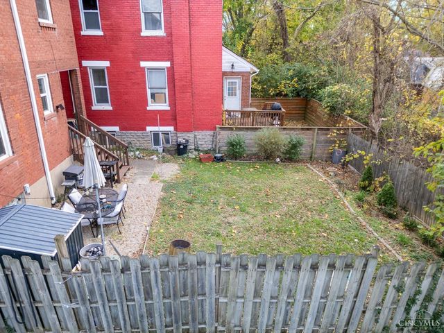 963 Oakland Avenue, Cincinnati, OH 45205