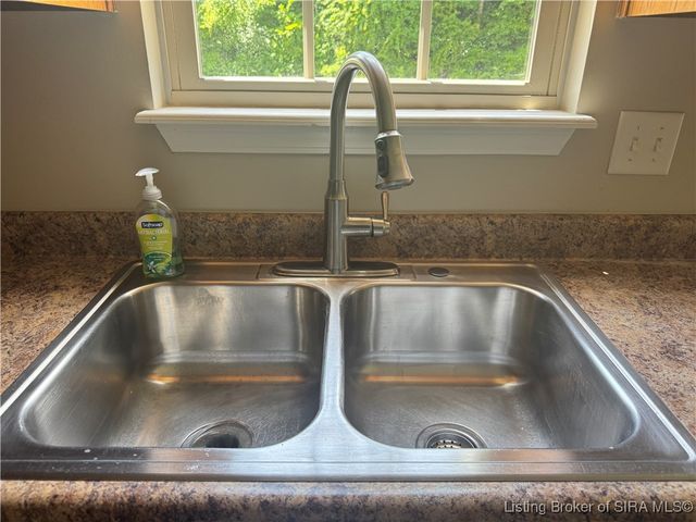 12309 Pinta Place, Sellersburg, IN 47172