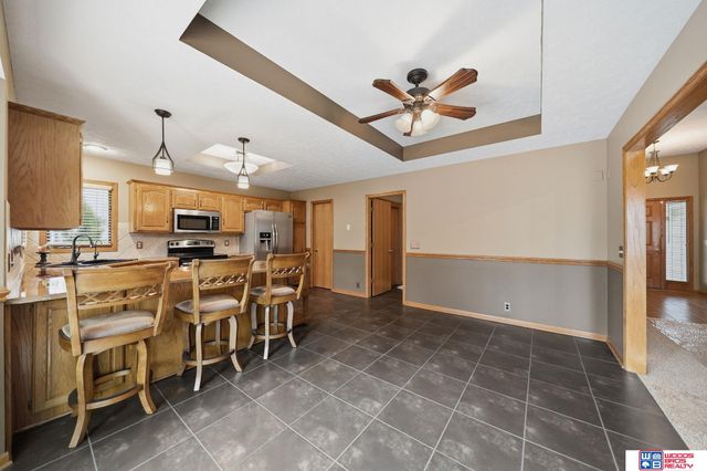 21780 Ponderosa Drive, Gretna, NE 68028