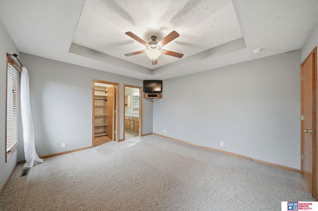 21780 Ponderosa Drive, Gretna, NE 68028