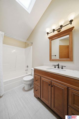 21780 Ponderosa Drive, Gretna, NE 68028
