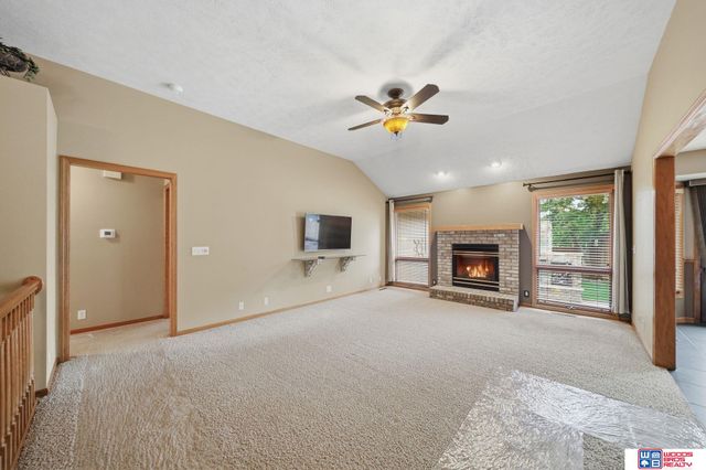 21780 Ponderosa Drive, Gretna, NE 68028