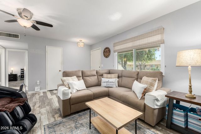 10212 W ROYAL OAK Road, Sun City, AZ 85351