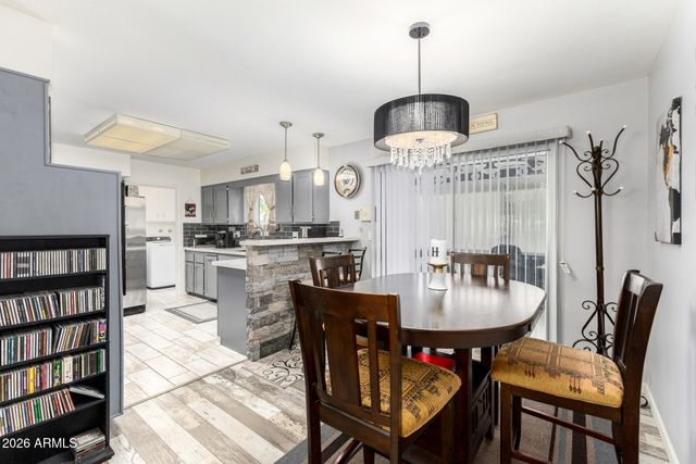 10212 W ROYAL OAK Road, Sun City, AZ 85351