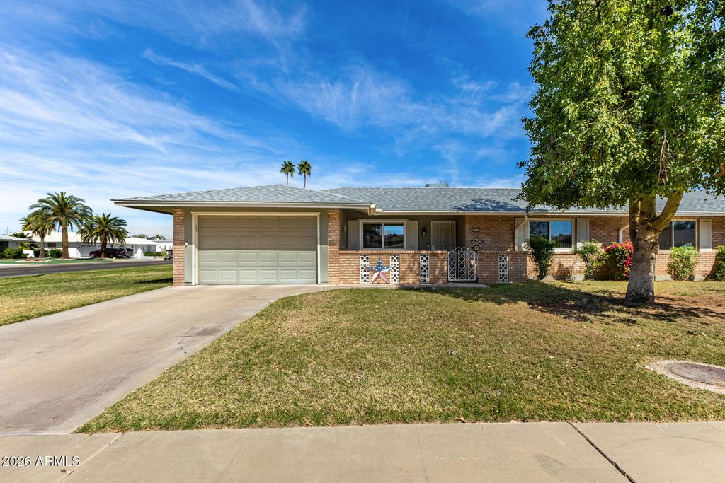 10212 W ROYAL OAK Road, Sun City, AZ 85351