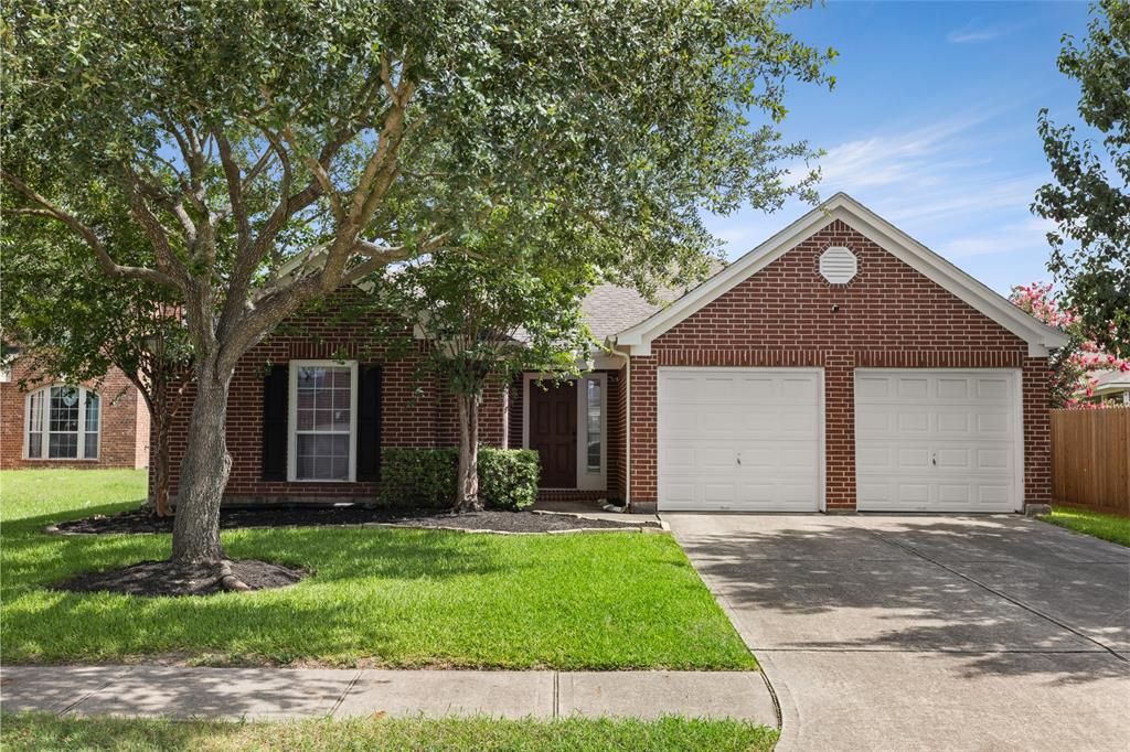 2630 Aspen Tree Court, Houston, TX 77014