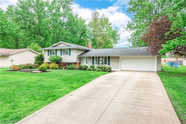 8139 Yorkshire Drive, Mentor, OH 44060