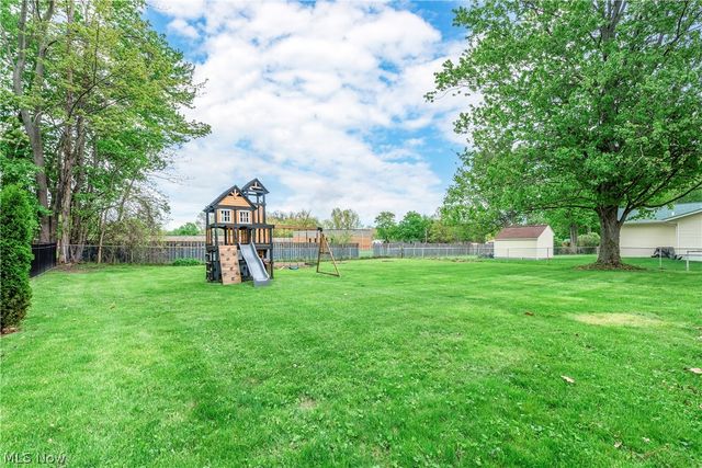 8139 Yorkshire Drive, Mentor, OH 44060
