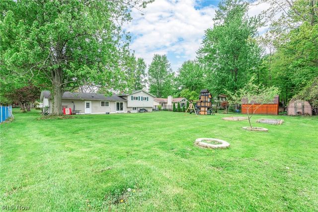 8139 Yorkshire Drive, Mentor, OH 44060